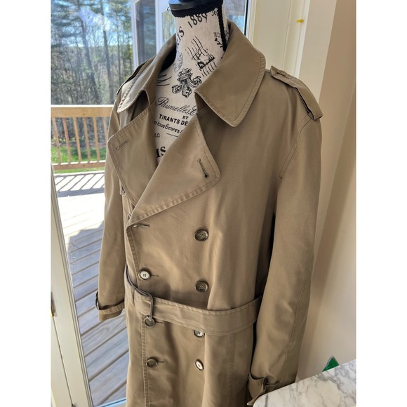 Vintage London Fog Brown Tan Double breasted Lined Trench coat with belt - Picture 9 of 14
